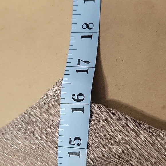 Charlotte Russe Size S Metallic V Neck Shorts Romper, Excellent Used Condition - Picture 6 of 11